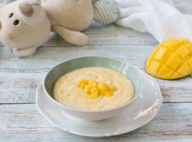 Grießbrei mit Mango